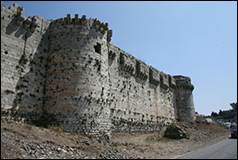 Une image contenant plein air, btiment, ciel, Ruines

Description gnre automatiquement