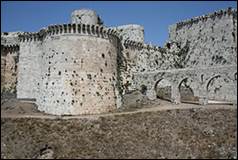 Une image contenant btiment, plein air, ciel, Ruines

Description gnre automatiquement