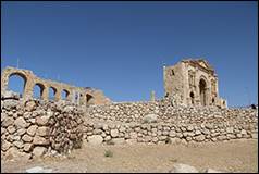 Une image contenant ciel, plein air, Ruines, btiment

Description gnre automatiquement