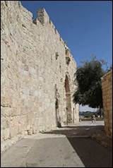 Une image contenant plein air, Ruines, ciel, btiment

Description gnre automatiquement