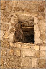 Une image contenant Ruines, b�timent, Mur de pierre, pierre

Description g�n�r�e automatiquement