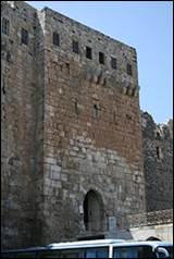 Une image contenant plein air, b�timent, v�hicule, ciel

Description g�n�r�e automatiquement