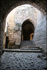 Une image contenant b�timent, pierre, Ruines, Mur de pierre

Description g�n�r�e automatiquement