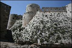 Une image contenant b�timent, plein air, ciel, Ruines

Description g�n�r�e automatiquement