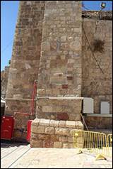 Une image contenant ciel, plein air, b�timent, forteresse

Description g�n�r�e automatiquement