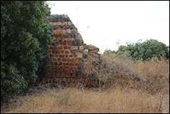 Une image contenant plein air, btiment, Ruines, ciel

Description gnre automatiquement