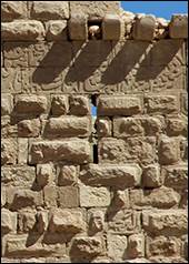 Une image contenant brique, b�timent, Ruines, mat�riau de construction

Le contenu g�n�r� par l�IA peut �tre incorrect.