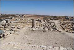 Une image contenant plein air, ciel, Ruines, sol

Description gnre automatiquement